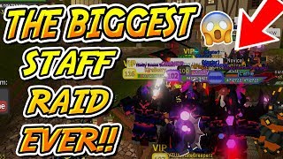 THE BIGGEST STAFF RAID ON DUNGEON QUEST EVER!! (Roblox)