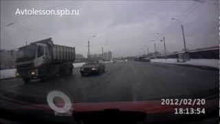 Разворот на нерегулируемом перекрестке