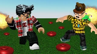 ROBLOX: VELHOTE E NOVOTE ANDARAM PELO CAMPO MINADO PERIGOSO! (Ripull Minigames)