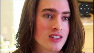 Zuneta presents Edward Bess
