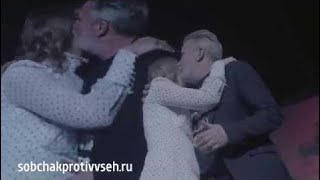«Почаще смейтесь над собой»: Ксения Собчак читает новый стих Орлуши