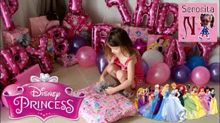 ДЕНЬ РОЖДЕНИЕ НИКОЛЬ ВСЕ ПРИНЦЕССЫ ДИСНЕЯ ОТКРЫВАЕМ МНОГО ПОДАРКОВ HAPPY B-DAY PRINCESS