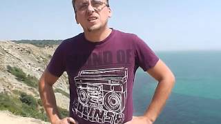 Главный режиссер КДТ - Андрей Крючков.
