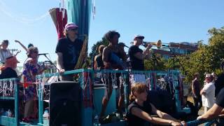 Fremont Solstice Parade 2014- Dancing in the Street (3)