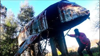 INVESTIGAMOS UN AVION ABANDONADO Y ENCUENTRO UNA LLAVE MISTERIOSA!!!
