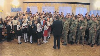 У Житомирі школярі влаштували концерт для «кіборгів» - Житомир.info