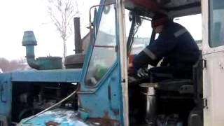 Покатушки на тракторе Т-150К : "Заводим трактор"