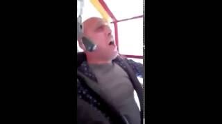 На аттракционе, машинист останови этот плохой автобус, смотрите до конца смеха много