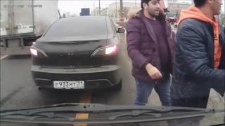 Драка на дороге! ужас жесть боль