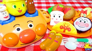 アンパンマン号のキッチンでお料理♪フェイスランチ皿にスライムカレーと粘土で野菜を作ろう！色が変わるおままごとのおもちゃでお子様ランチをクッキング❤︎