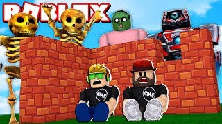 BUILD AND SURVIVE ZOMBIES, MONSTERS AND GIANT ROBOTS! | Roblox Build & Survive