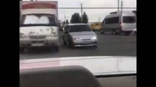 — Жизнь боль - это когда откладывая на завтраках закатал машину в круг