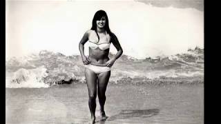 vinicios de moraes e tom jobim - garota de ipanema - A Verdadeira!!!