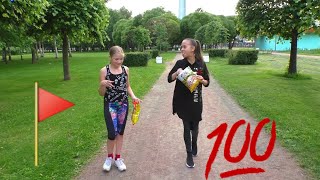ЧЕЛЛЕНДЖ СЪЕШЬ  за 100 ШАГОВ  БОЛЬШАЯ ПАЧКА КУКУРУЗНЫХ ПАЛОЧЕК ! Чуть не ЛОПНУЛИ  ?