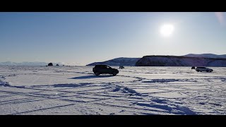 На авто по льду по бухте в Магадане. Рыбалка на льду в Магадане.