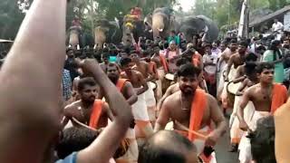 tamilnadu vs kerala(chenda melam Vs parai)