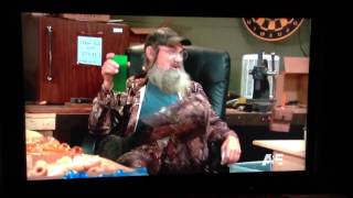 Duck Dynasty - Si sings "humps song"