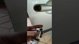 Как снять замок двери рено лагуна 2