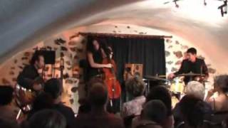 Anne Sila interprète "Au revoir" concert "Barbara in jazz"