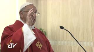Papa Francesco nell'omelia: la Chiesa è libera, i credenti non siano rigidi