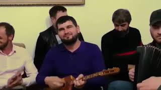 КАКАЯ КРАСИВАЯ ЧЕЧЕНСКАЯ ПЕСНЯ О ЛЮБИМОЙ ДЕВУШКЕ,  поют РАНИ, САИД, ХУСЕН, УВАЙС и тд2020г.