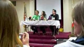 Vic Mignogna Laura Bailey Travis Willingham discuss height