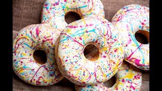 How to add colorful designs to your donuts