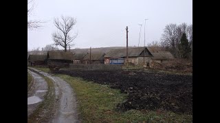 В ТАКИХ ЗАБРОШЕННЫХ ДОМАХ ХОЧЕТСЯ ЖИТЬ.  МЕСТНЫЙ ЖИТЕЛЬ ПРОВЕЛ ЭКСКУРСИЮ ПО УДИВИТЕЛЬНОЙ ДЕРЕВНЕ