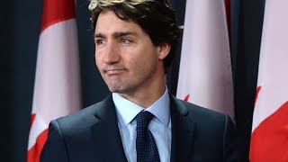Trudeau “cluelessly” warns Canadians “Don’t mess with the National Anthem” but then does