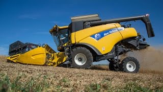 New Holland Elevation CR9070 au pois | Juin 2015 | HD