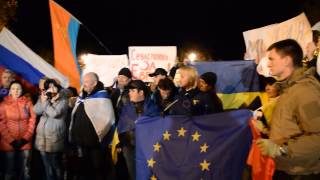 5 канал под покровом ночи в Севастополе снимает евроинтеграторов