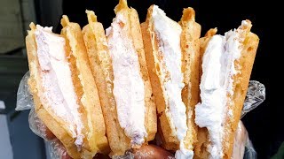 건대 생크림 가득한 와플, 딸기, 초코, 우유 생크림 와플, Waffles full of whipped cream, Milk, chocolate, Korean Street food