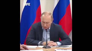 Иркутск просто Жесть смотрите до конца, как говорят по телевизору и как на самом деле.. наводнение