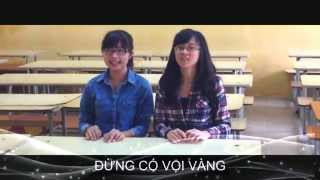 Nữ sinh HVNH thuyết trình bằng bài hát chế Em của ngày hôm qua cực hay