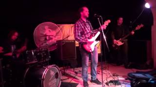 D.i.k.v.a.š.- beprociai balandziai live at Muzikos Rūsys Vilnius