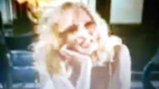 MUST SEE!! Uma Thurman Grotesque Shapeshift (2)