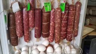 Сыро вяленая колбаса "Салями"  в домашних услоаиях