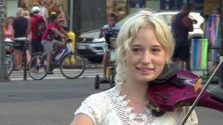 Fantastyczna Sandra Cygan i rewelacyjna tancerka najmłodszego pokolenia.  Mielno 2019.