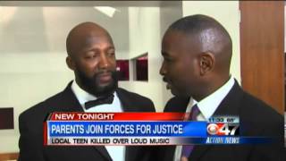 Jordan Davis - Jordan Davis and Trayvon Martin families meet, Jamie Foxx shows support
