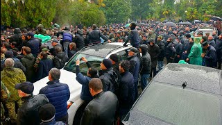 Президент Абхазии ушел в отставку под давлением оппозиции