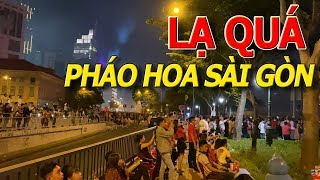 Không ngờ PHÁO HOA GIAO THỪA ĐÊM 30 TẾT năm nay quá đẹp - Bà con chen nhau TẤC ĐẤT QUẬN 1 SÀI GÒN