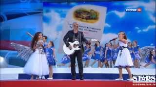 "Пролетая над нами" - Денис Майданов и Академия STARS - "Россия Молодая" (2013)
