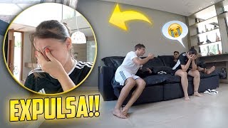EXPULSEI ELA DO CANAL E ELE ME BATEU?! - ( TROLLANDO MEU AMIGO )