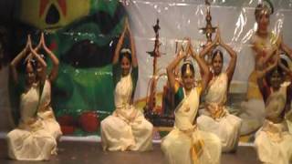 KCS Summer Dreams 2009 - 'Loka samastha sukhino bhavantu' Prayer dance