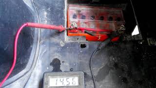 Почему зарядка в скутере больше 17в