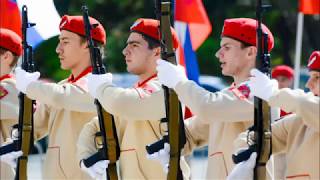 12.10.2018 года - показательное выступление с оружием у Зимнего театра