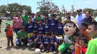 Entrega de Prmios de La Academia Tahuichi a los participantes del torneo interbarrio