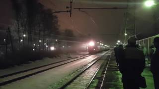 В Москве идёт ледяной дождь.