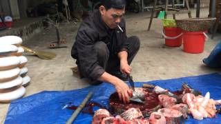 Cơ sở cá trắm đen kho niêu Trần Tiến Dũng - Quy trình chế biến cá kho niêu
