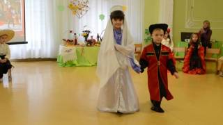 Очень красивый грузинский танец Праздник осени в детском саду